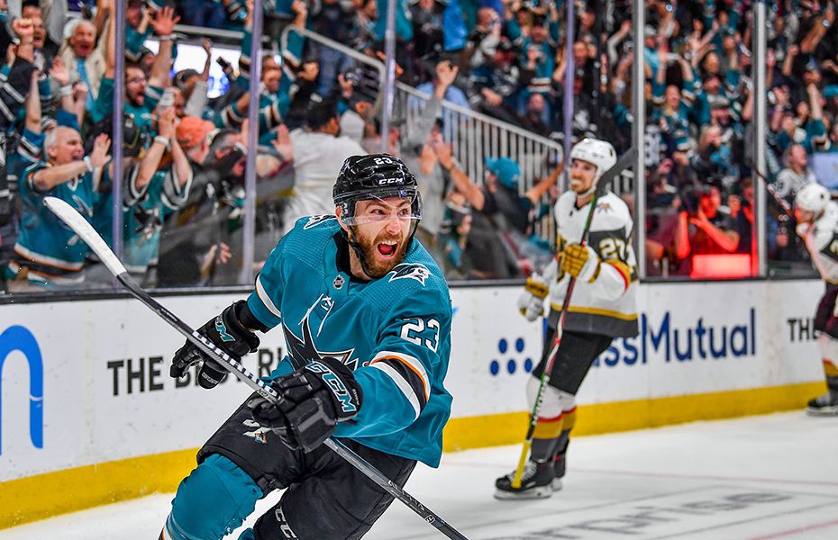 Barclay Goodrow Vegas vs Sharks